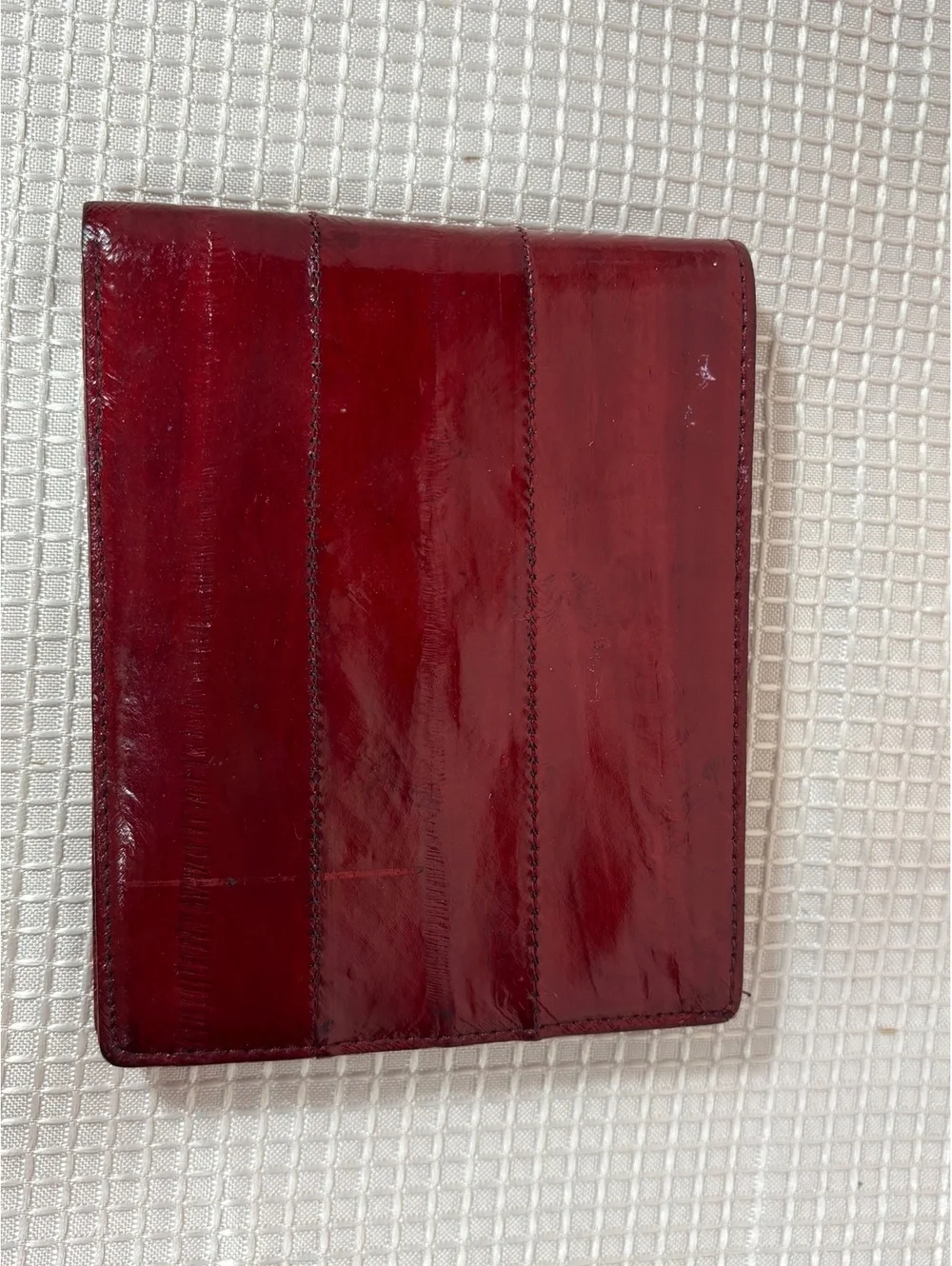 Lee Sands Men's Eelskin Bi-fold Wallet WINE